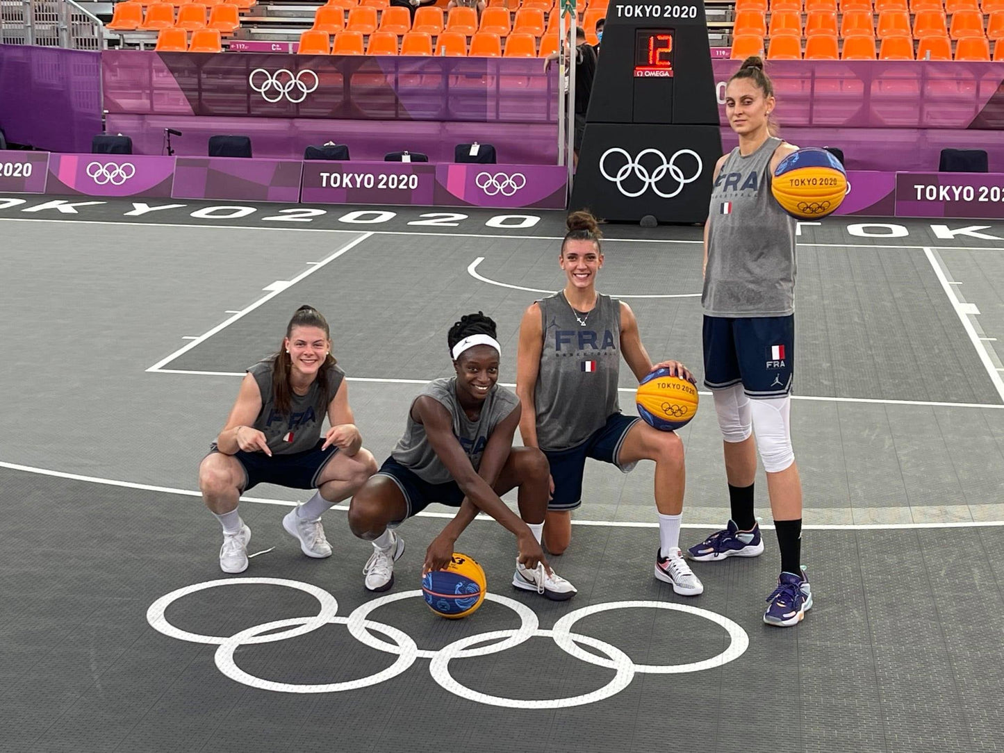 Elite 24 Tiles