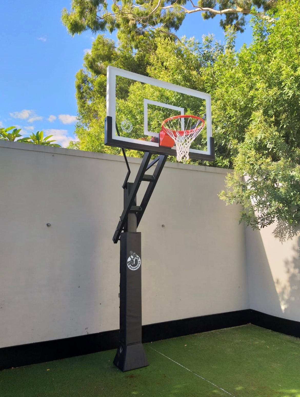 The Boomer 60" in Black